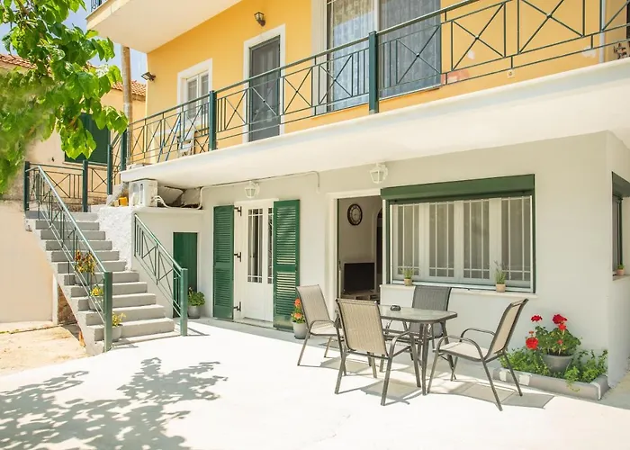 Gianνs Home